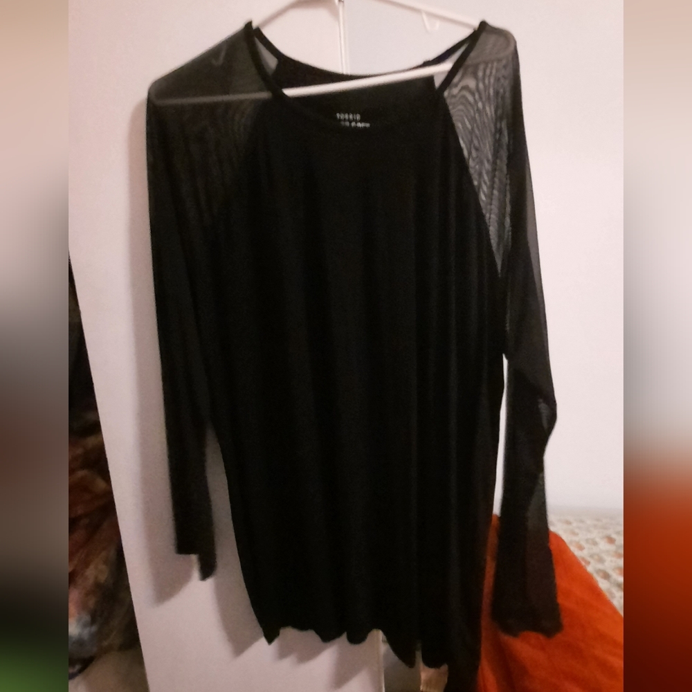 Mesh arm super soft torrid 3x top